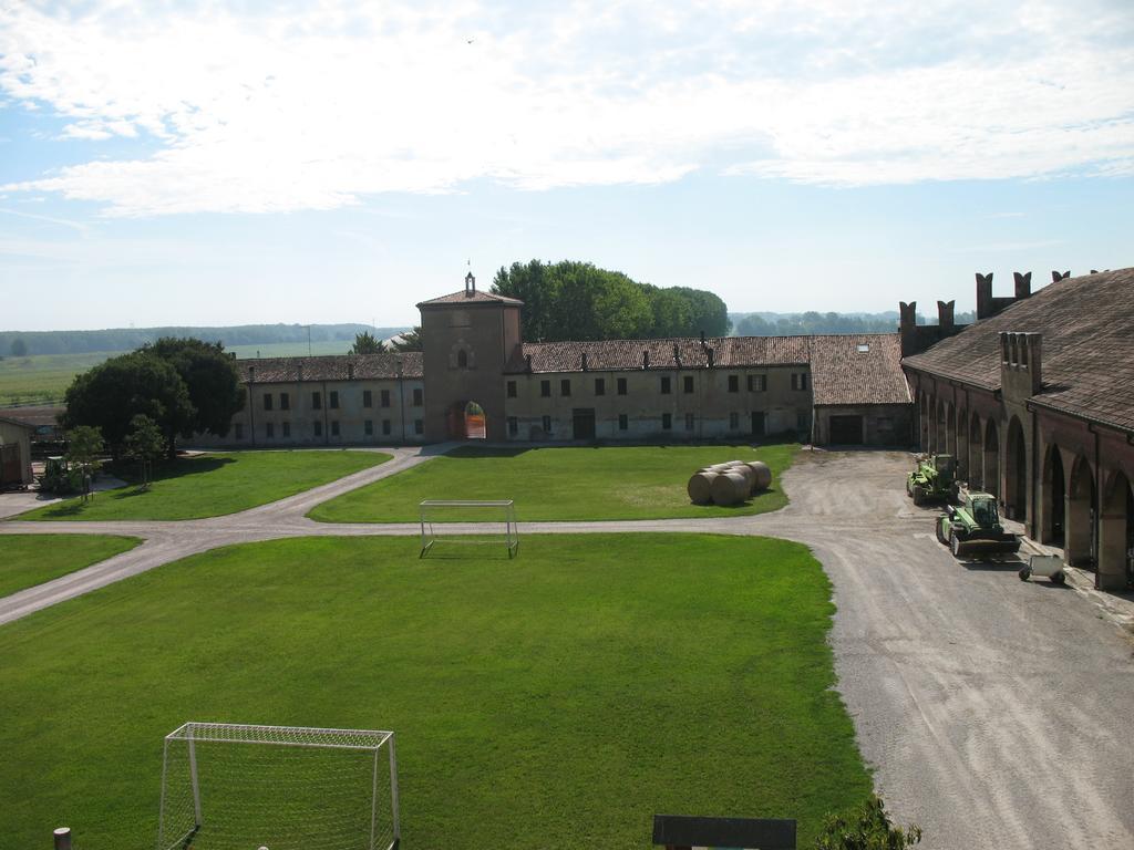 Agriturismo Corte Virgiliana 비르길리오 외부 사진